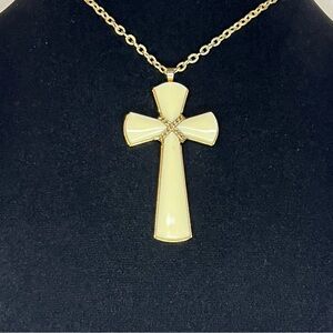 Vintage Avon Cross Pendant Necklace